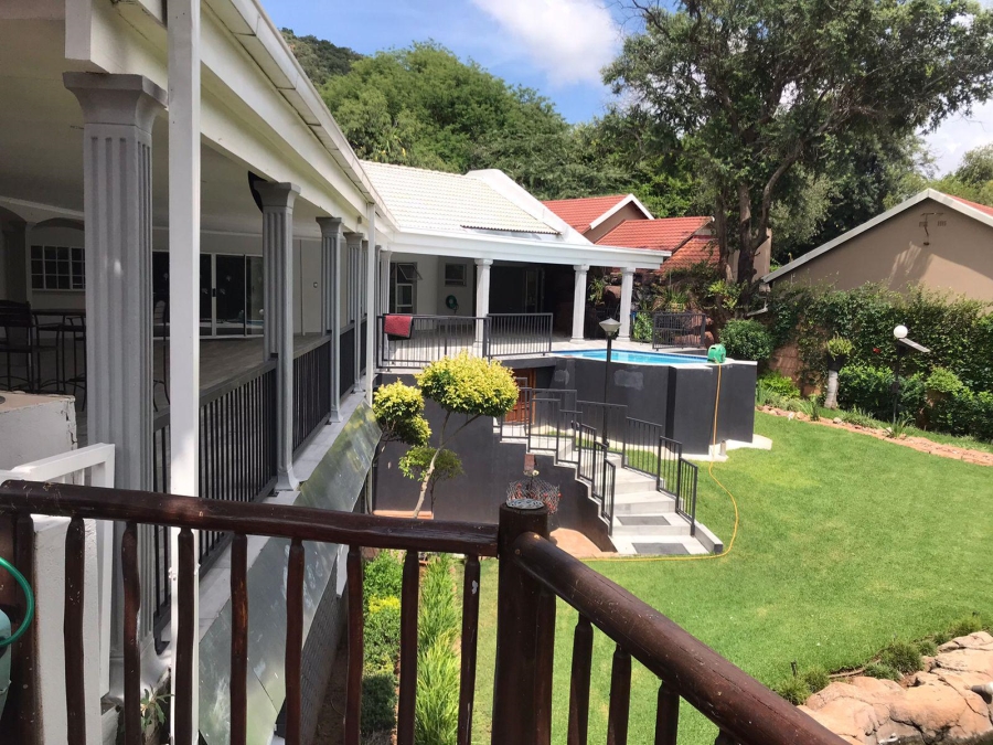 5 Bedroom Property for Sale in Protea Park North West